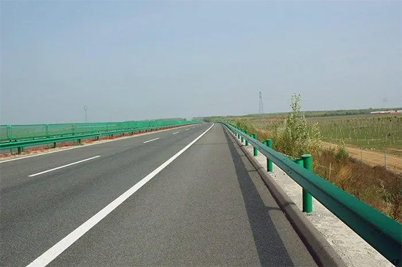 桂林高速波形梁护栏