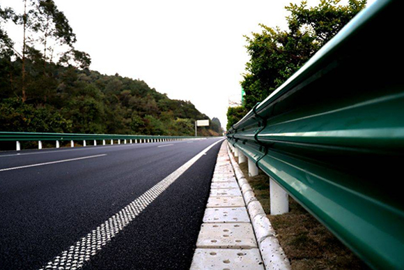桂林高速公路护栏的常用类型